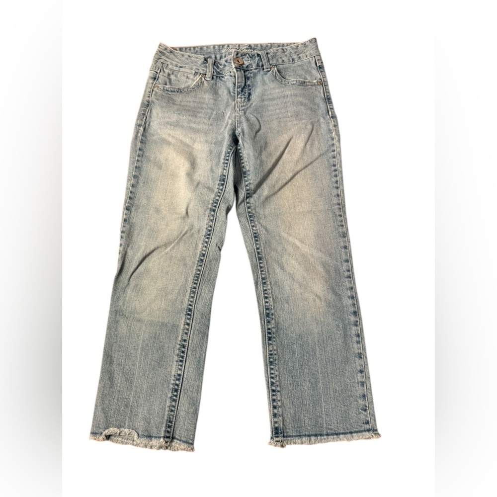 Mudd Women's Junior Size 3 Light Blue Denim Capri Cropped Jeans with Raw Hem